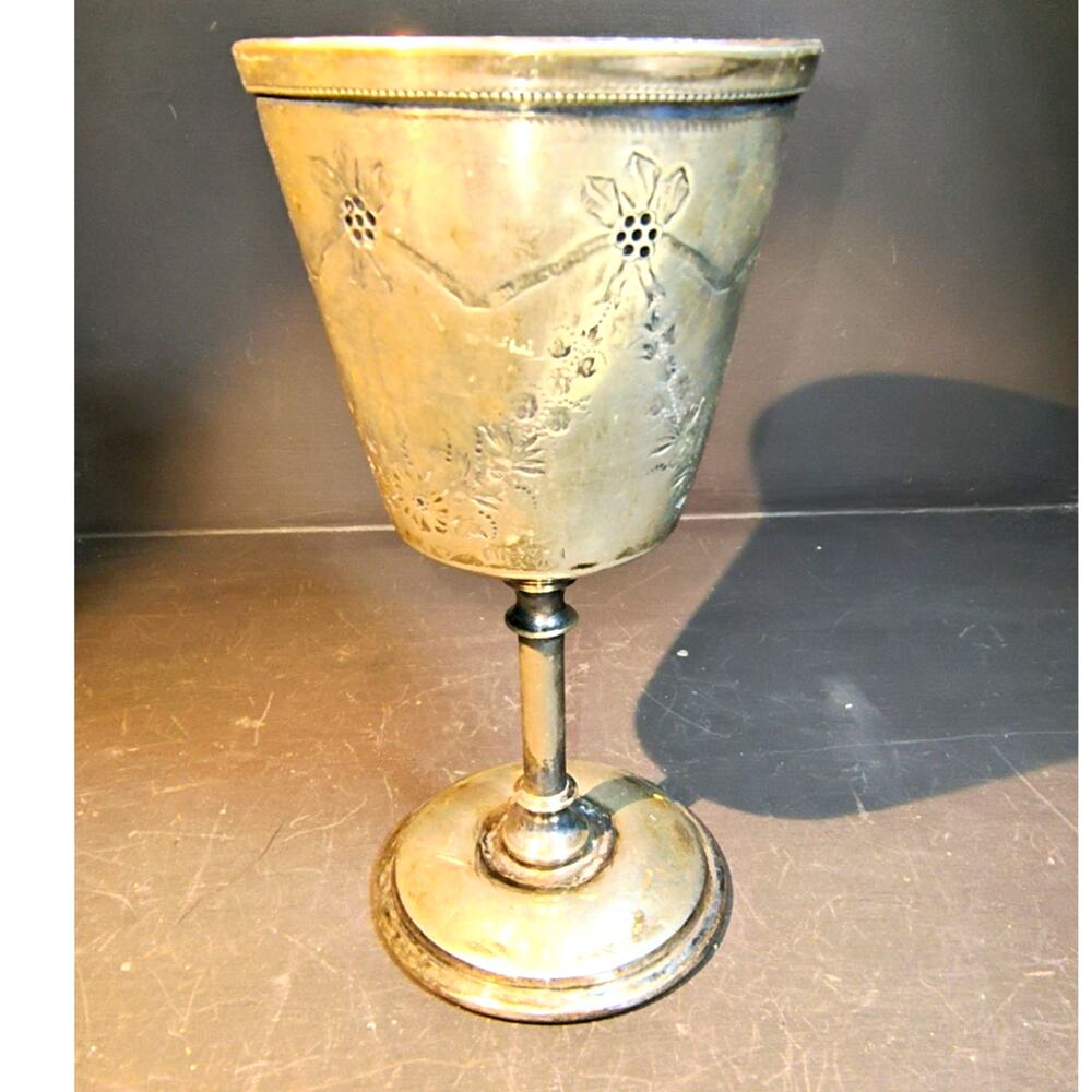 1459.  Vintage Triple Silver Plated Challis Wellingford Conn.